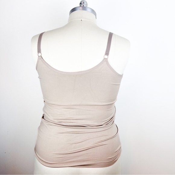 KB • Sublime Hands Free Pumping and Nursing Tank - Picture 5 of 10